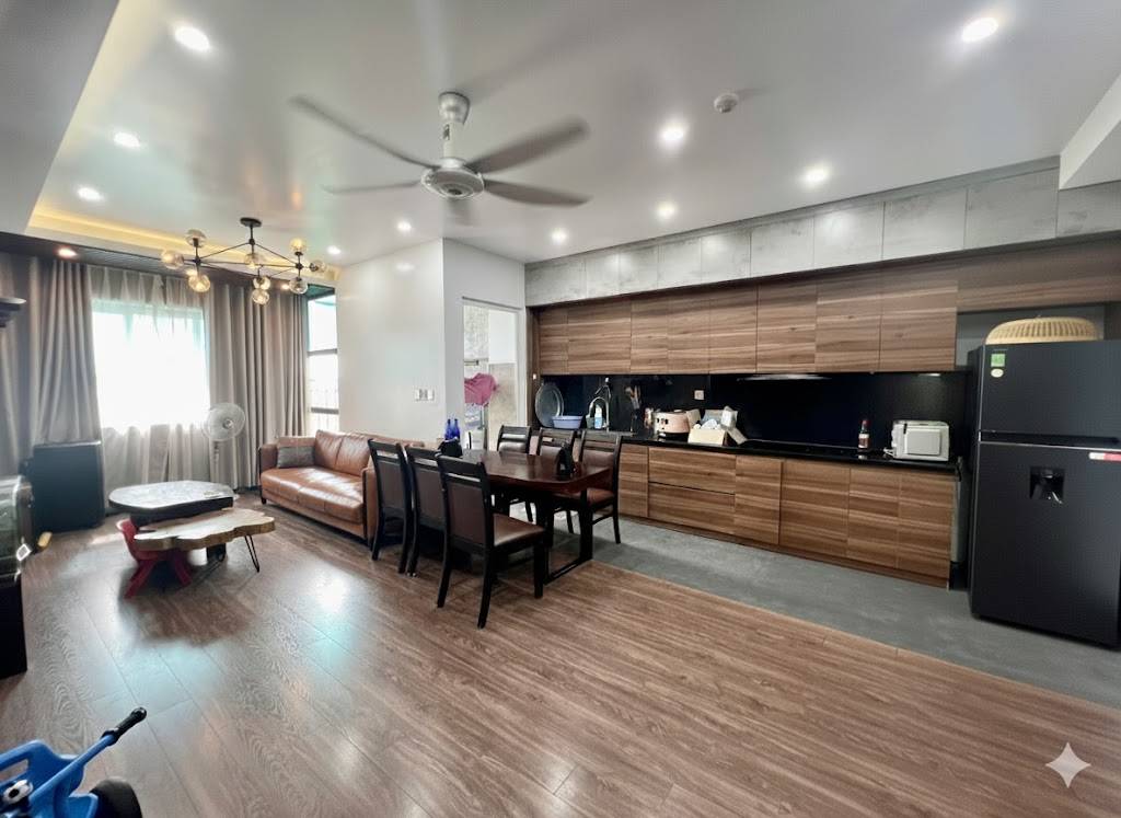 Bán căn góc 3PN Chung cư Thanh Hà, diện tích 81m², full nội thất, giá 4,3 tỷ